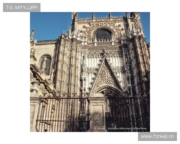 塞维利亚复兴豪强之路面临考验,持续低迷表现制约竞争力提升