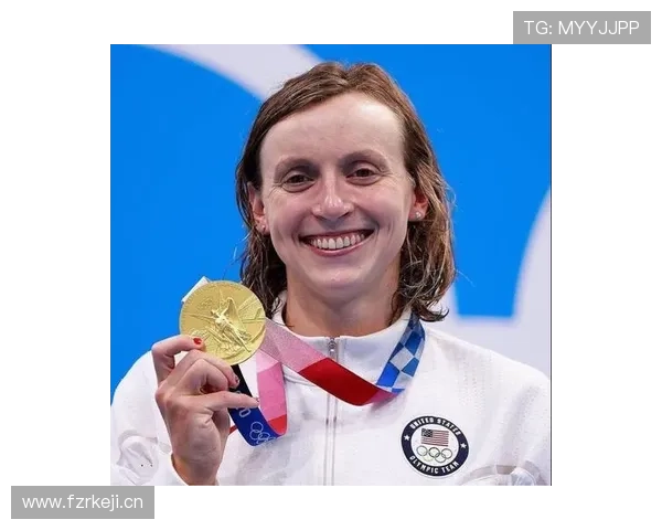 凯蒂·莱德基训练完吃掉一整只烤鸡，教练说她胃是泳池改建的？