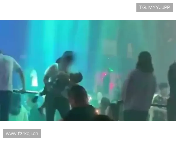 施洋训练完直接去夜店蹦迪？这作息谁顶得住