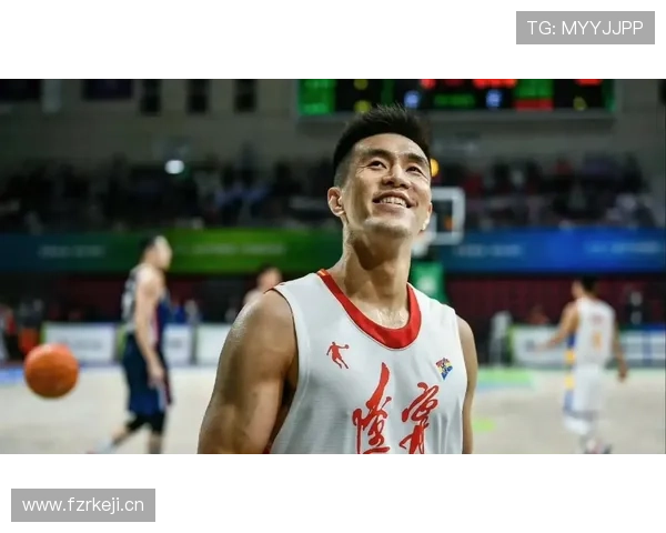 郭艾伦赛场像猛兽，逛街却像个路人，随手那只钱包看着比我整月房租还贵